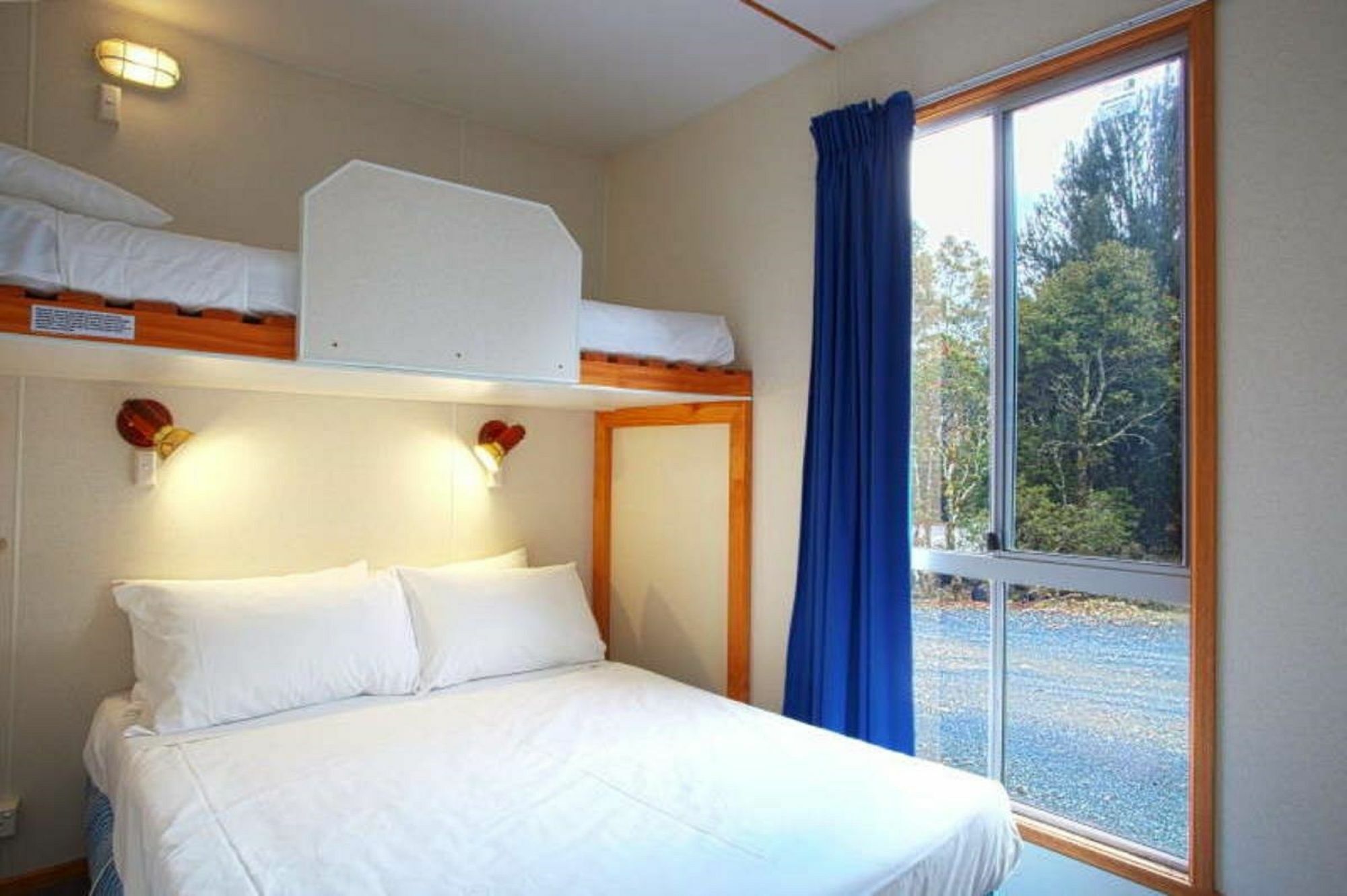 Discovery Parks - * Cradle Mountain